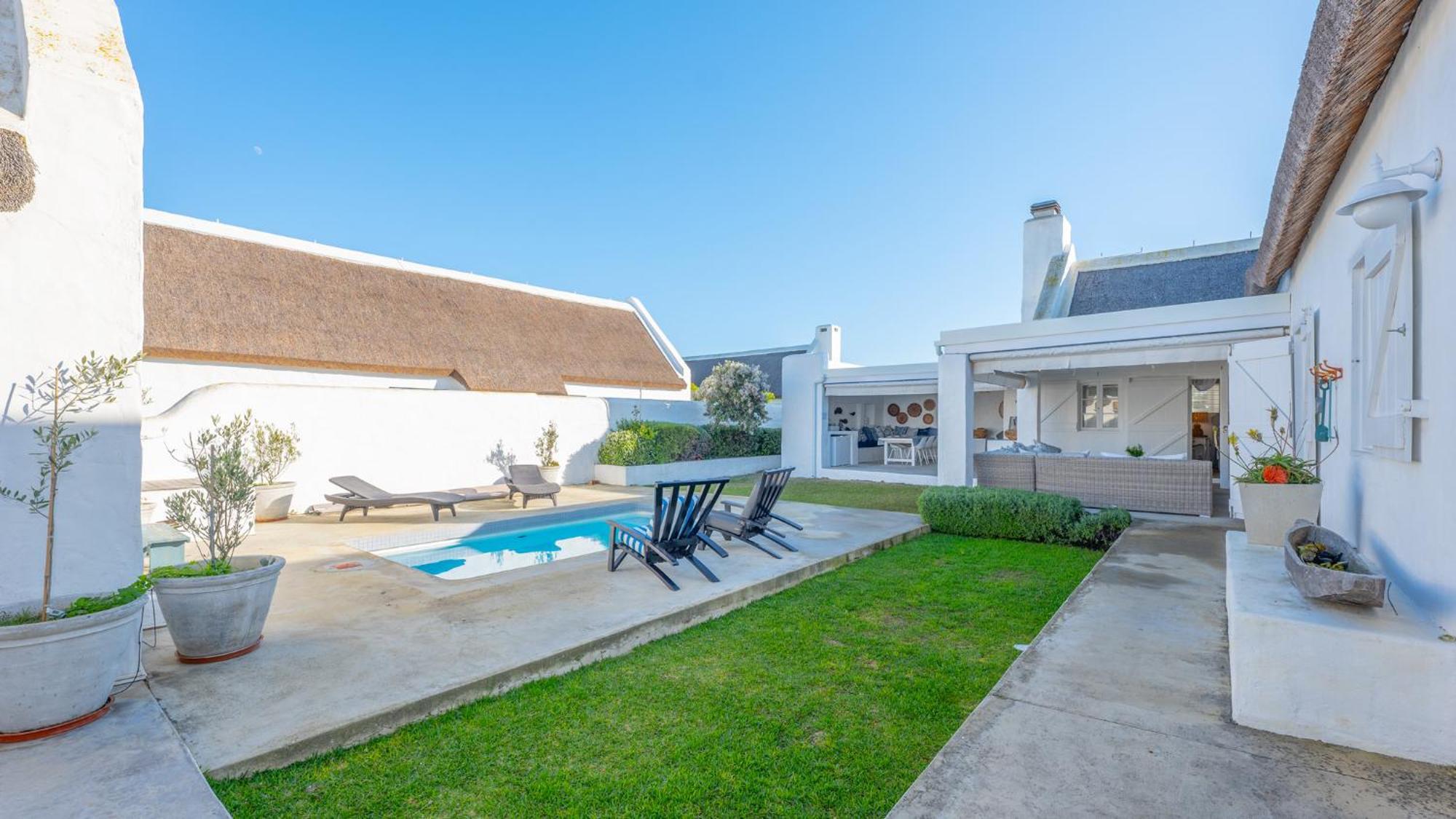 Bliss On The Bay Villa Struisbaai Exteriör bild
