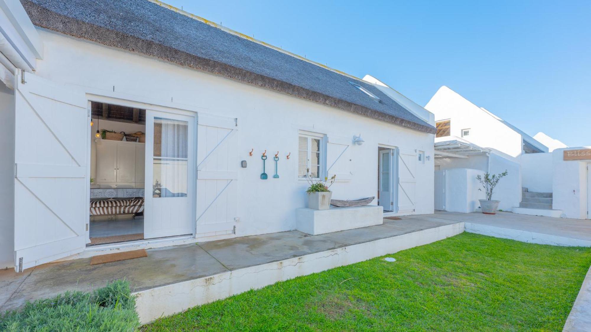 Bliss On The Bay Villa Struisbaai Exteriör bild