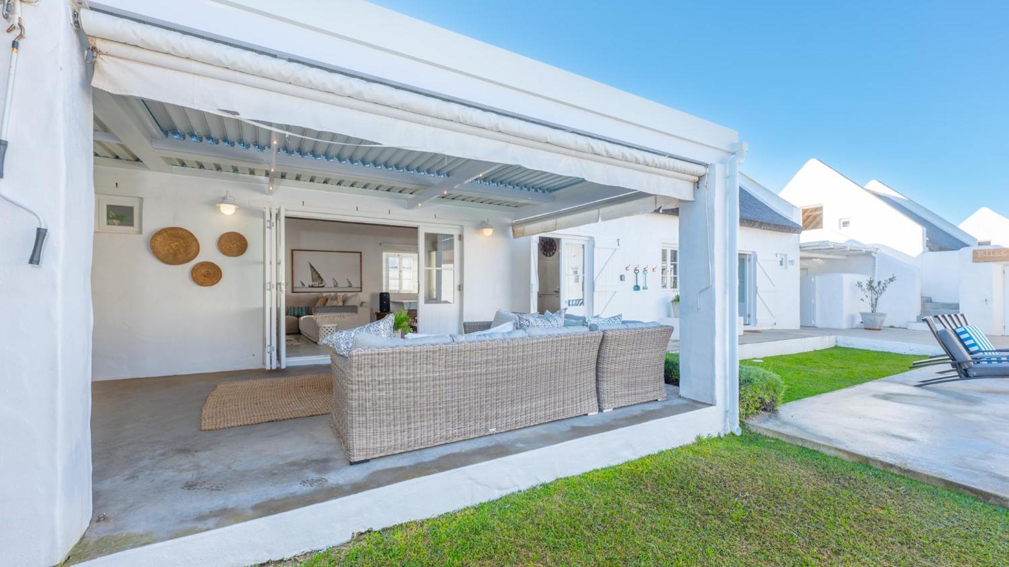 Bliss On The Bay Villa Struisbaai Exteriör bild